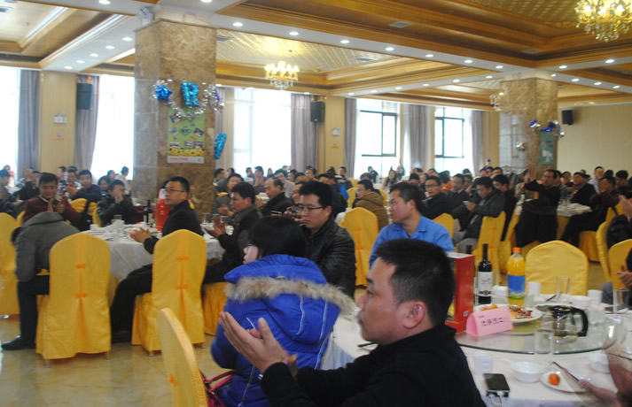 2016年西馳集團(tuán)主題年會(huì)盛裝上演(圖6) 2016年西馳集團(tuán)主題年會(huì)盛裝上演(圖6)