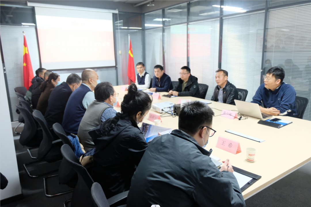 陜西省總商會副會長、西安華歐精密機械有限公司董事長樊延都一行來西馳參觀交流(圖1)